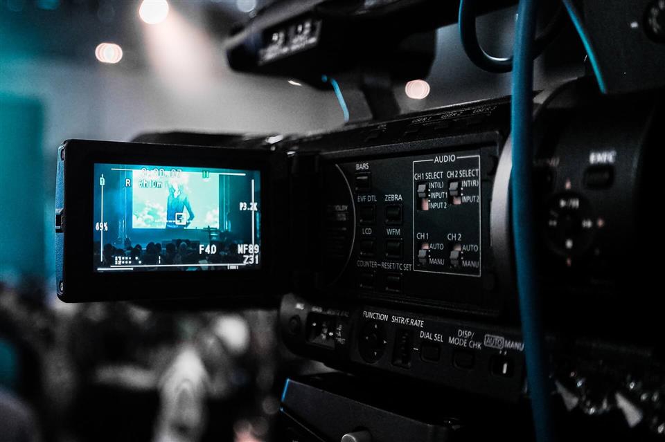 How To Use Video Content To Benefit Your Business & Overcome Your Competitors